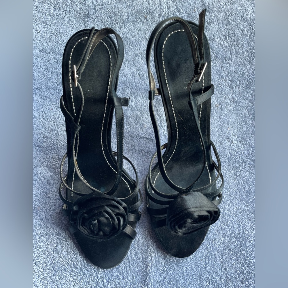 Women’s Nine West Size 10M Satin Strappy Sandal 4” Heel